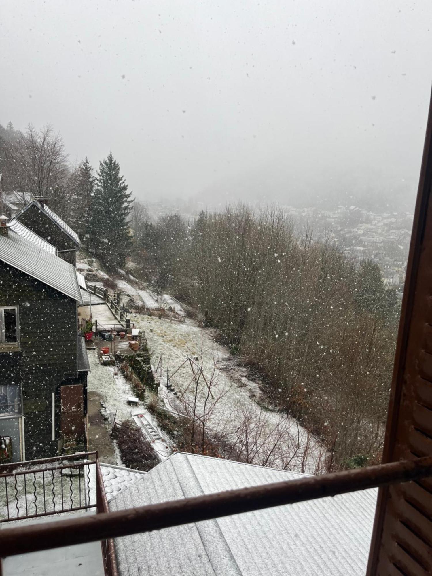 Villa Logement Romily Avec Vue Montagne Extérieur photo